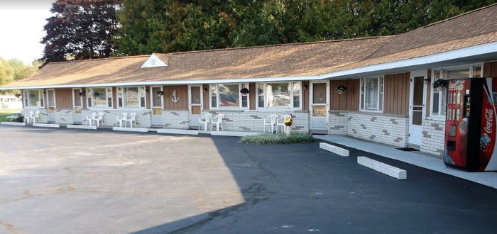 Presque Isles Huron Shore Motel (Presque Isle Motel) - From Web Listing (newer photo)